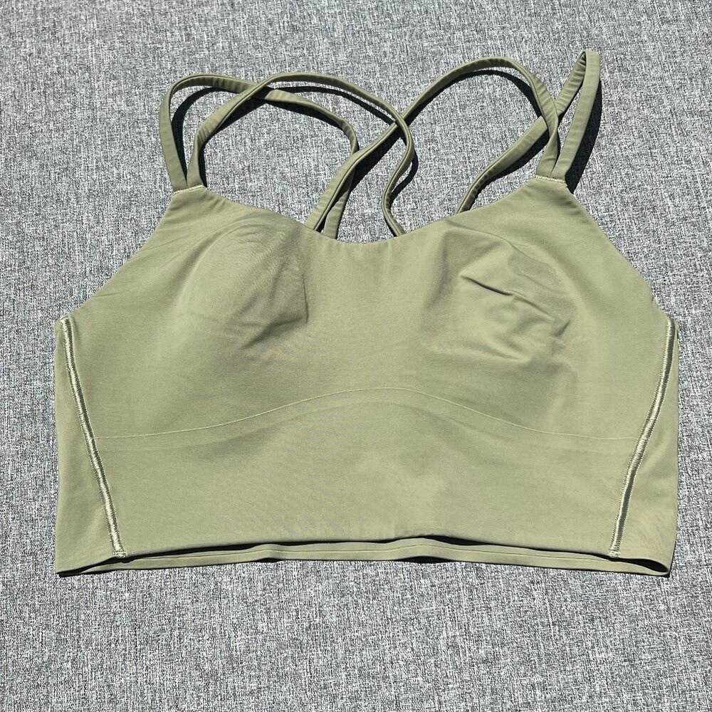 Lululemon like a cloud bra size 8
